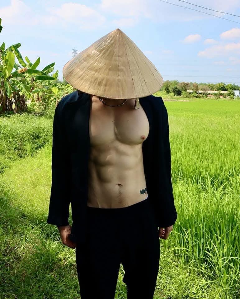 หนุ่ม..บ้านทุ่ง