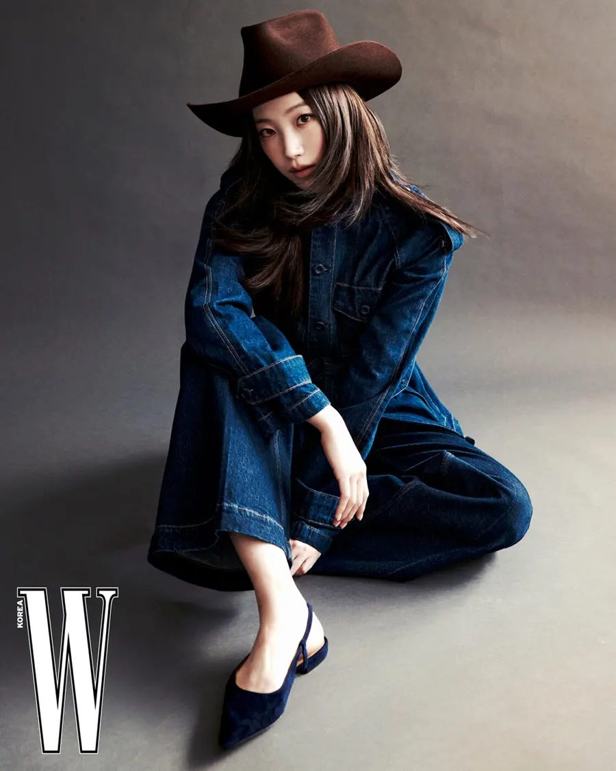 (LE SSERAFIM) Kazuha @ W Korea February 2026
