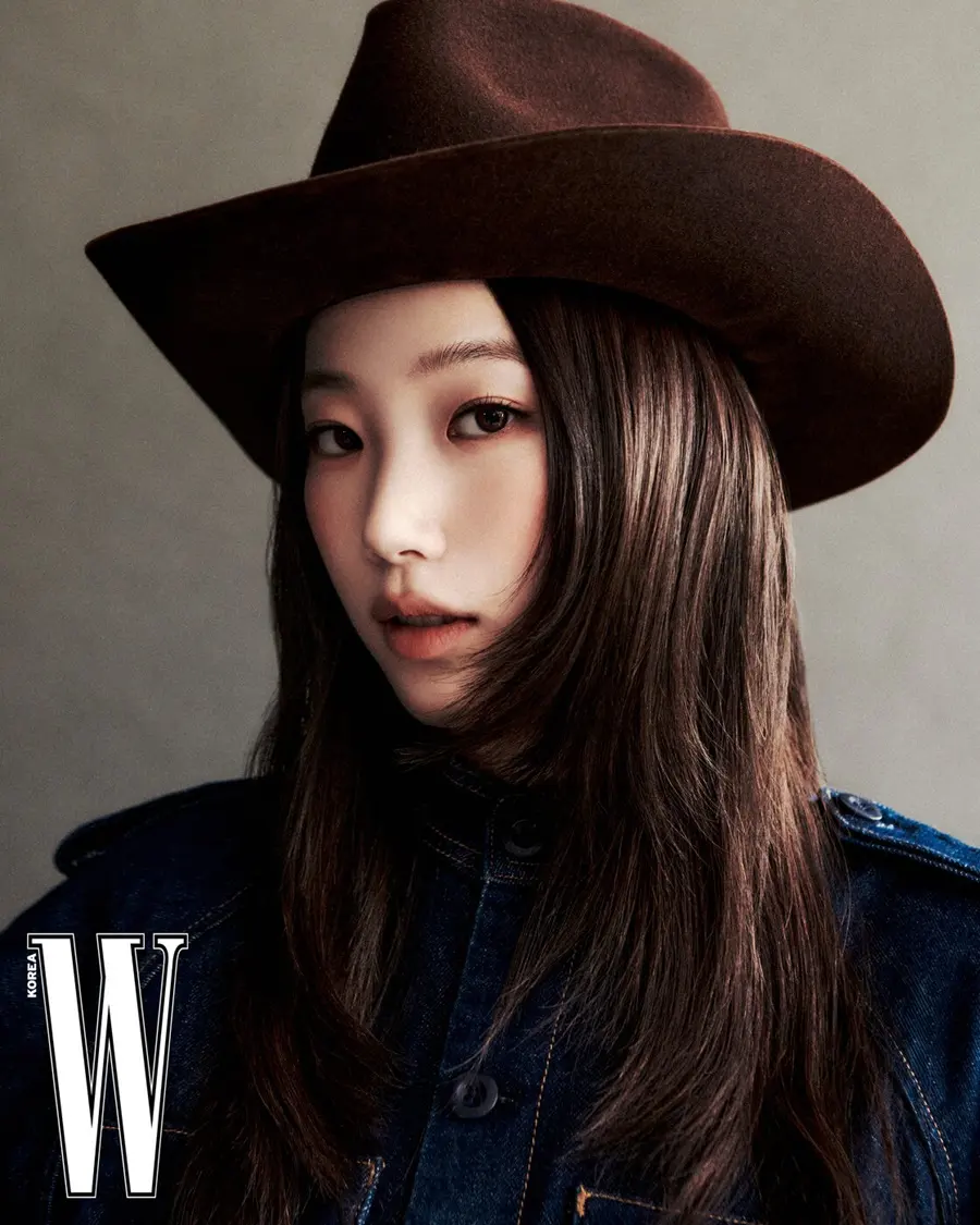 (LE SSERAFIM) Kazuha @ W Korea February 2026