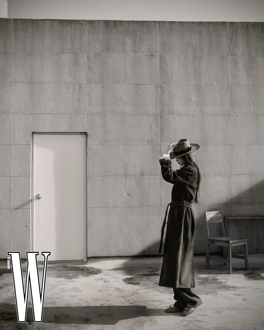 (LE SSERAFIM) Kazuha @ W Korea February 2026