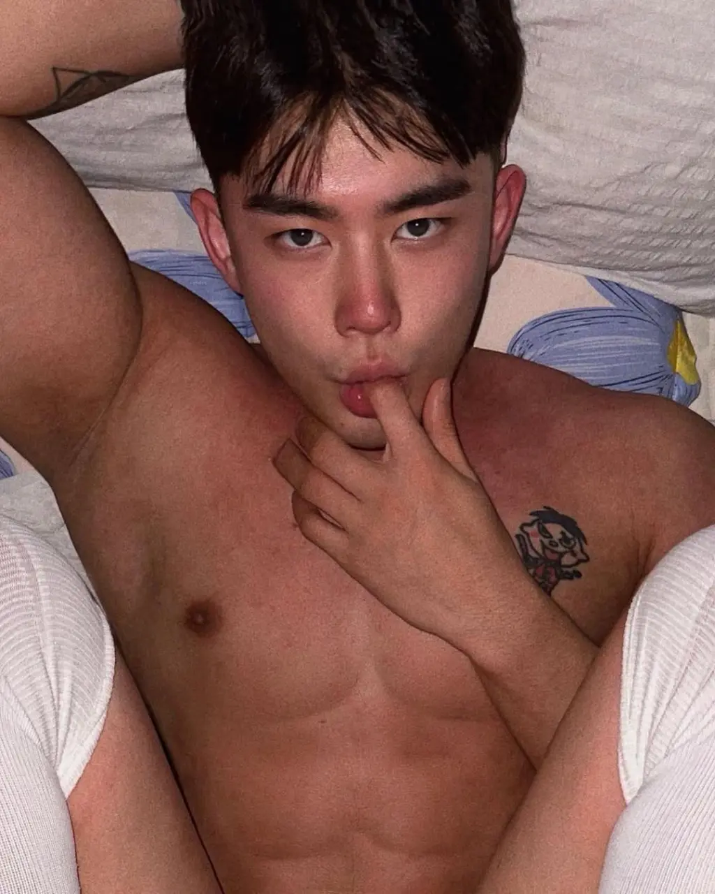 Recent photos of Huyve_seo