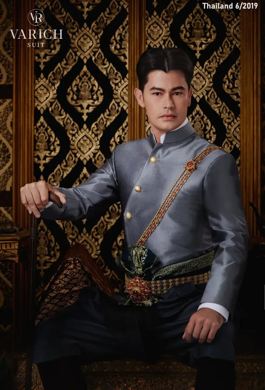 Aon Sarawut in Modern Thai Traditional Attires 🇹🇭