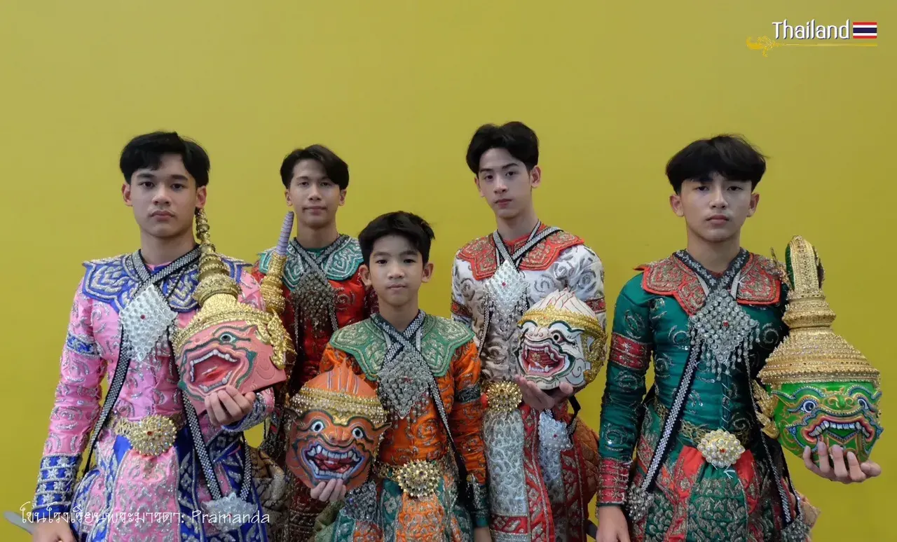 Young Khon Performers 🇹🇭