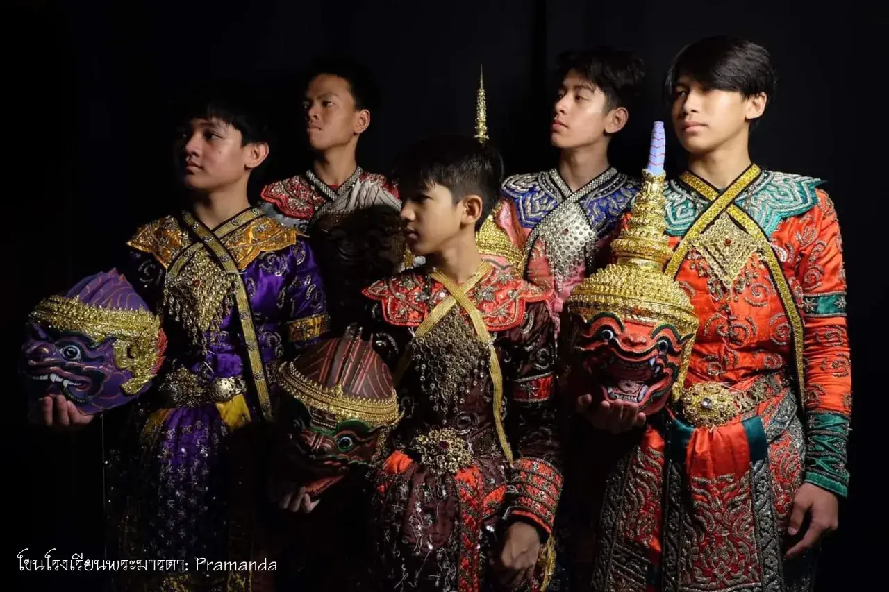 Young Khon Performers 🇹🇭