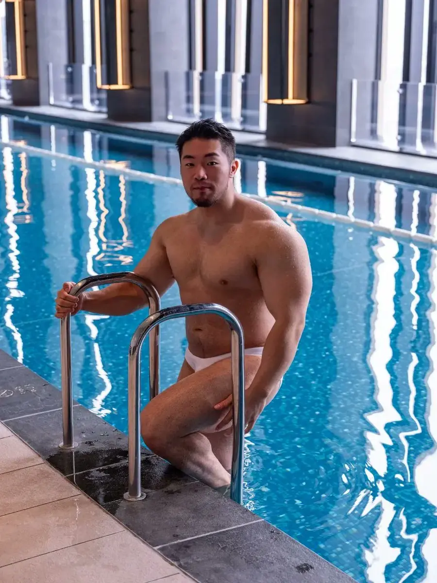 Muscle Model :  Gorilla Macho-kun
