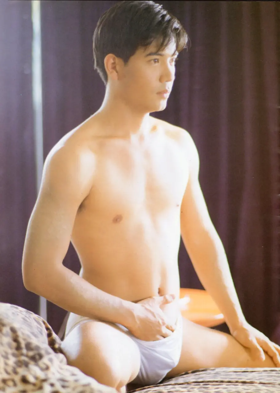 Old Photobook : HEAT MEN 13