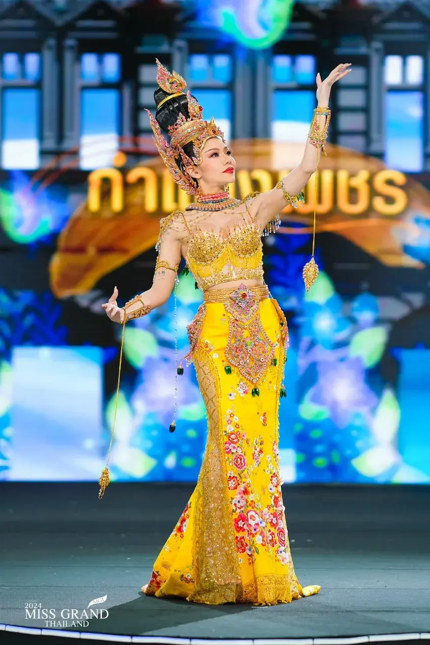 MGT05 #มิสแกรนด์กำแพงเพชร แนน ฐิติรัตน์ แสงแดง  ชุด มาหยารัศมี