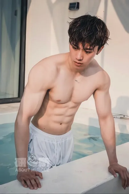 ถอดโชว์เรือนร่าง 2967