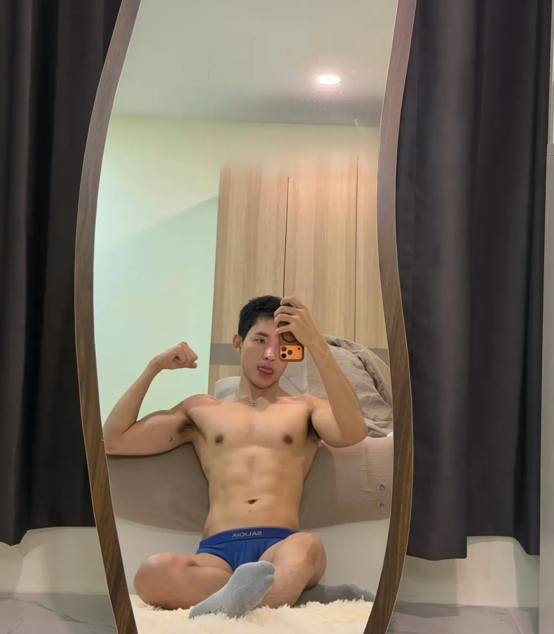 ถอดโชว์เรือนร่าง 2968