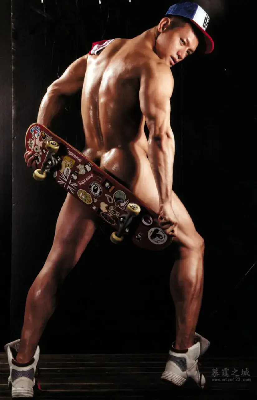 XIE ZIQIU - LANGUAGE OF MEN'S BODY