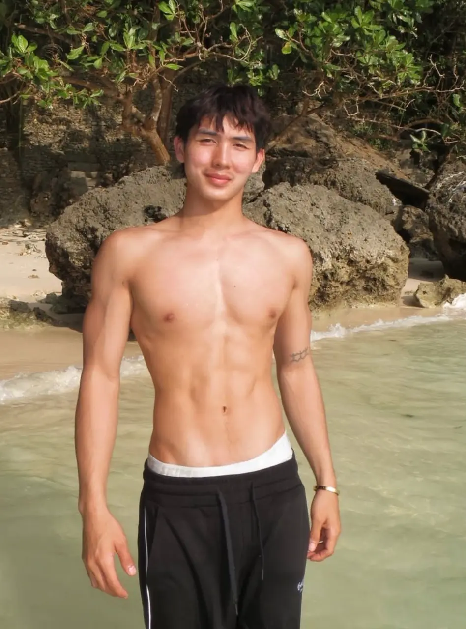ถอดโชว์เรือนร่าง 2970
