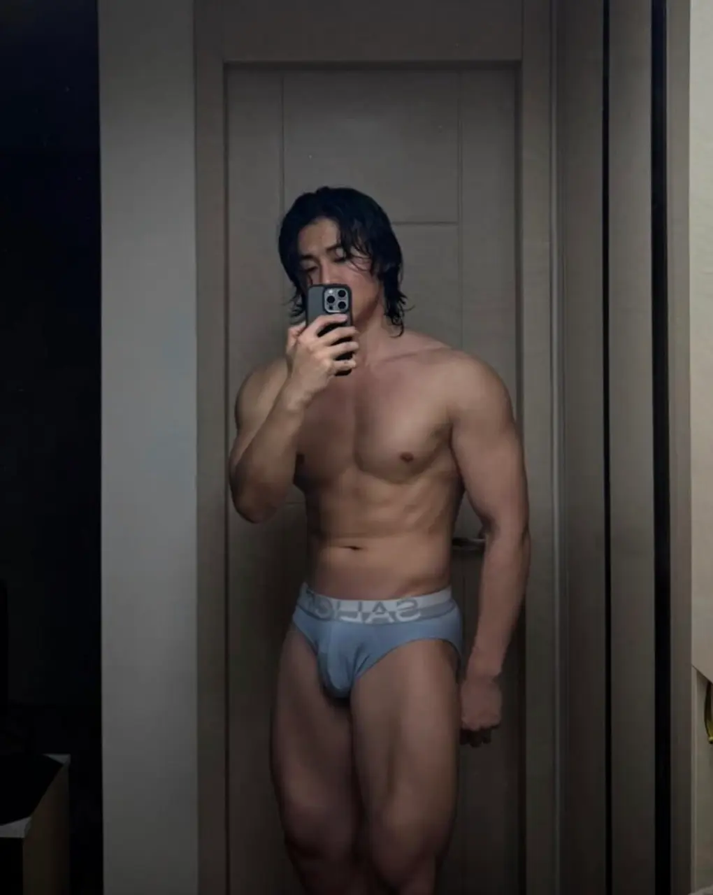 ถอดโชว์เรือนร่าง 2970