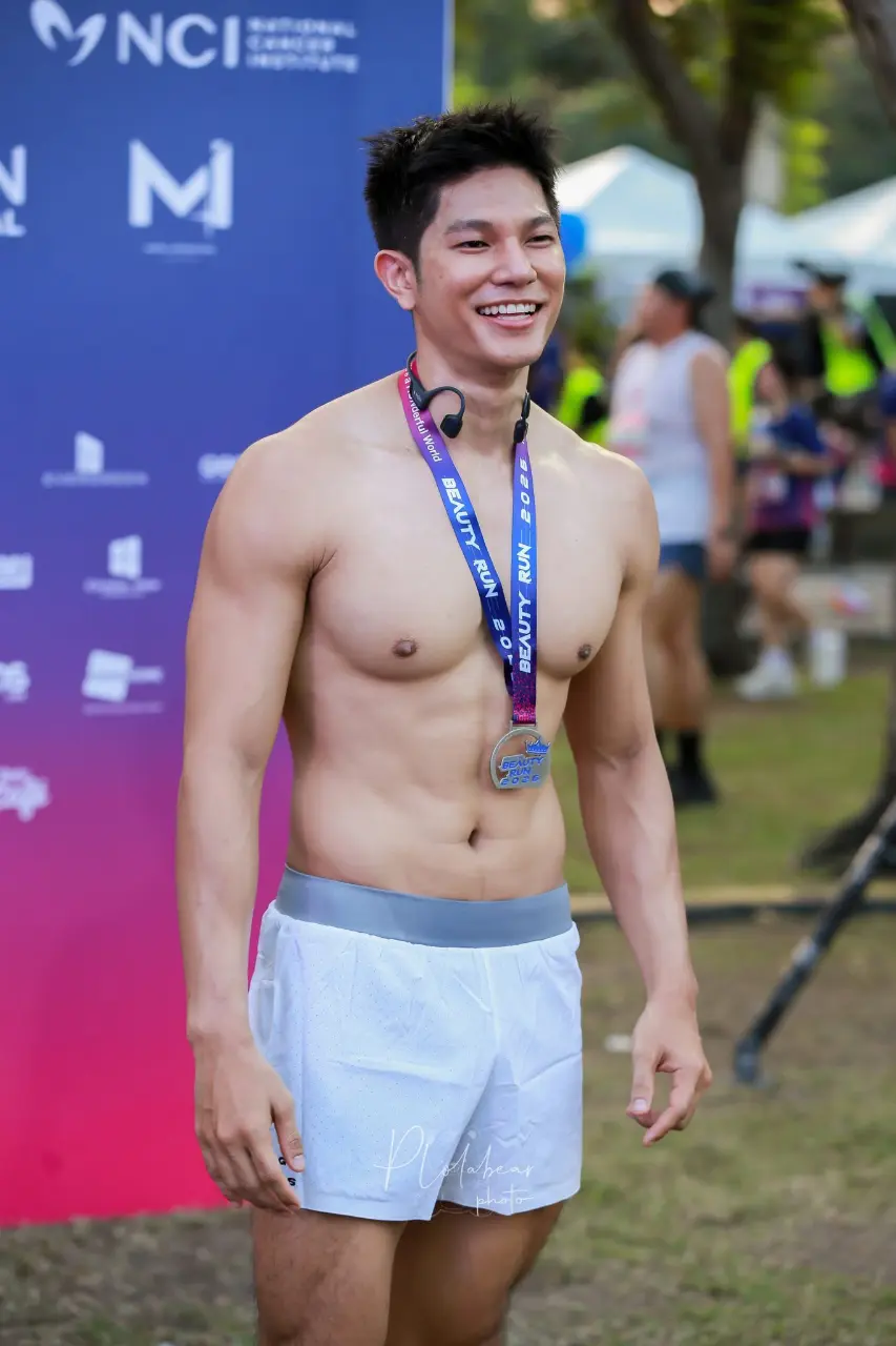 ถอดโชว์เรือนร่าง 2971