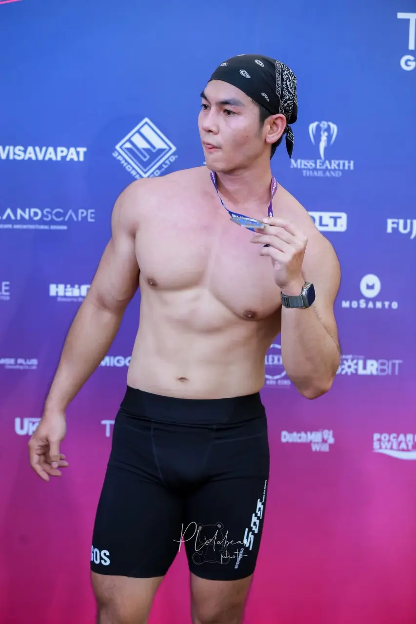 ถอดโชว์เรือนร่าง 2971