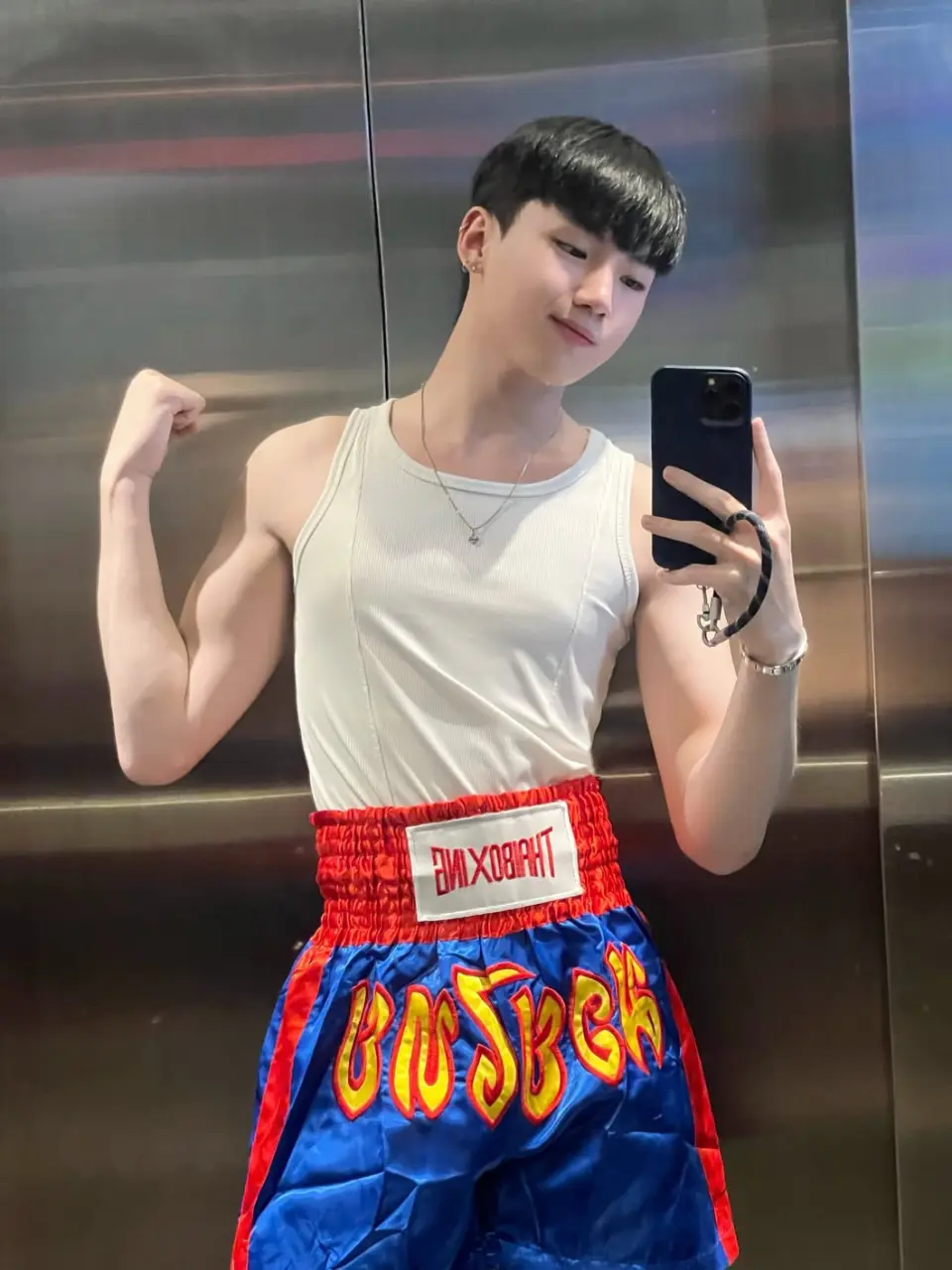 ถอดโชว์วันสงกรานต์