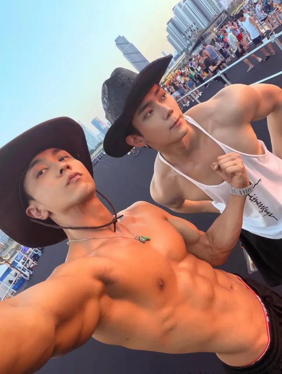 สงกรานต์คนหล่อ