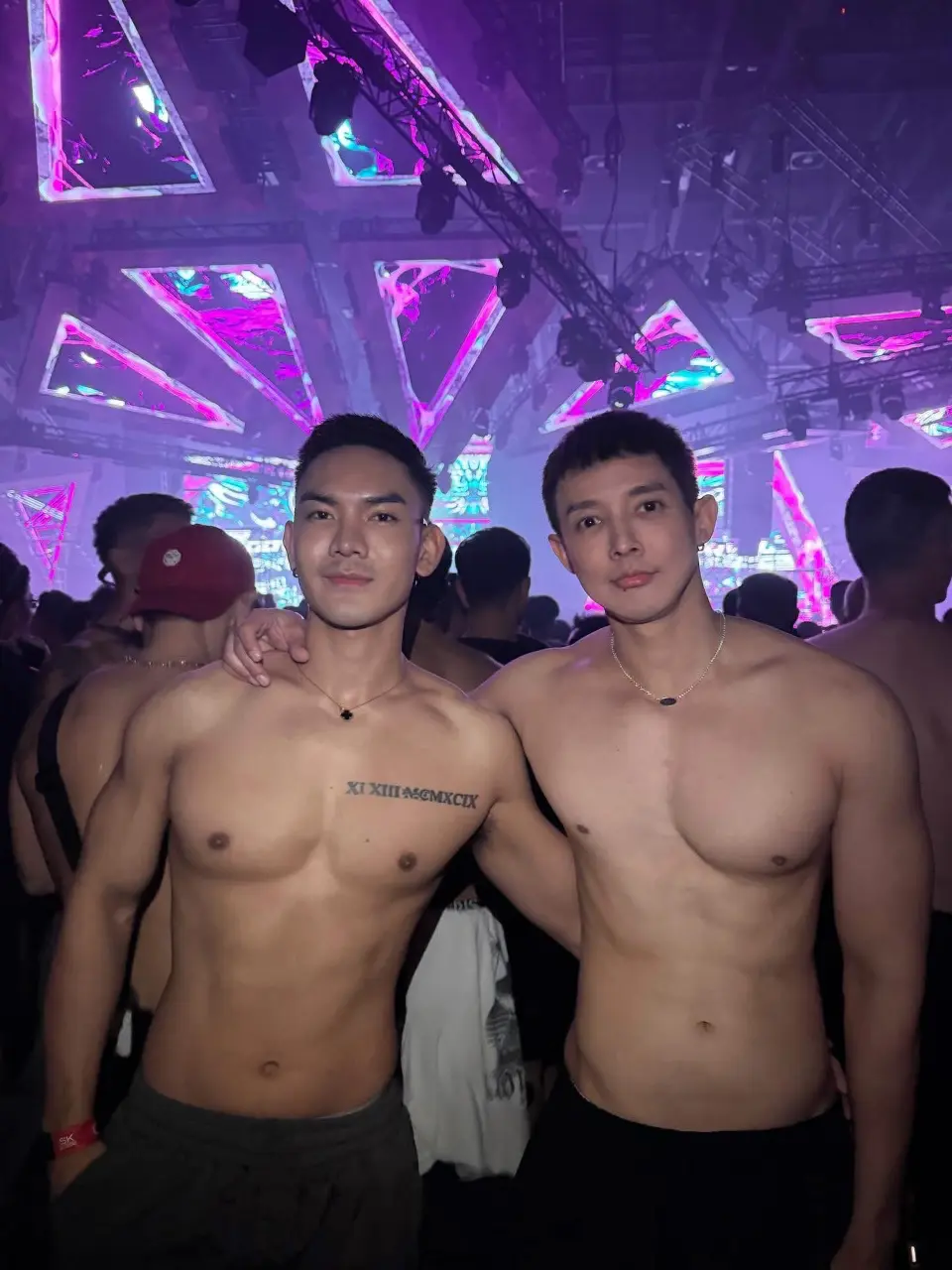 ถอดโชว์ปีใหม่ไทย