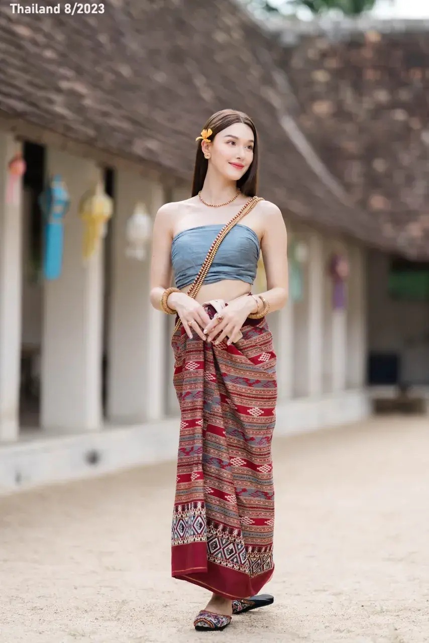 Jackie Jacqueline in Lanna Dress 🇹🇭