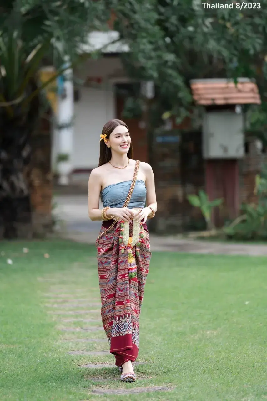 Jackie Jacqueline in Lanna Dress 🇹🇭