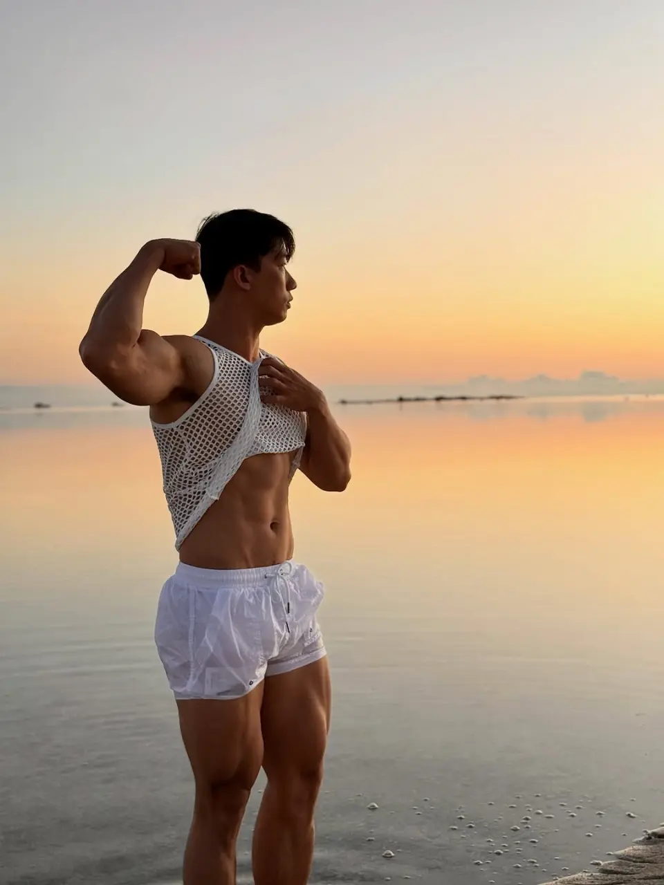 Model and online coach : Sang_Fitness