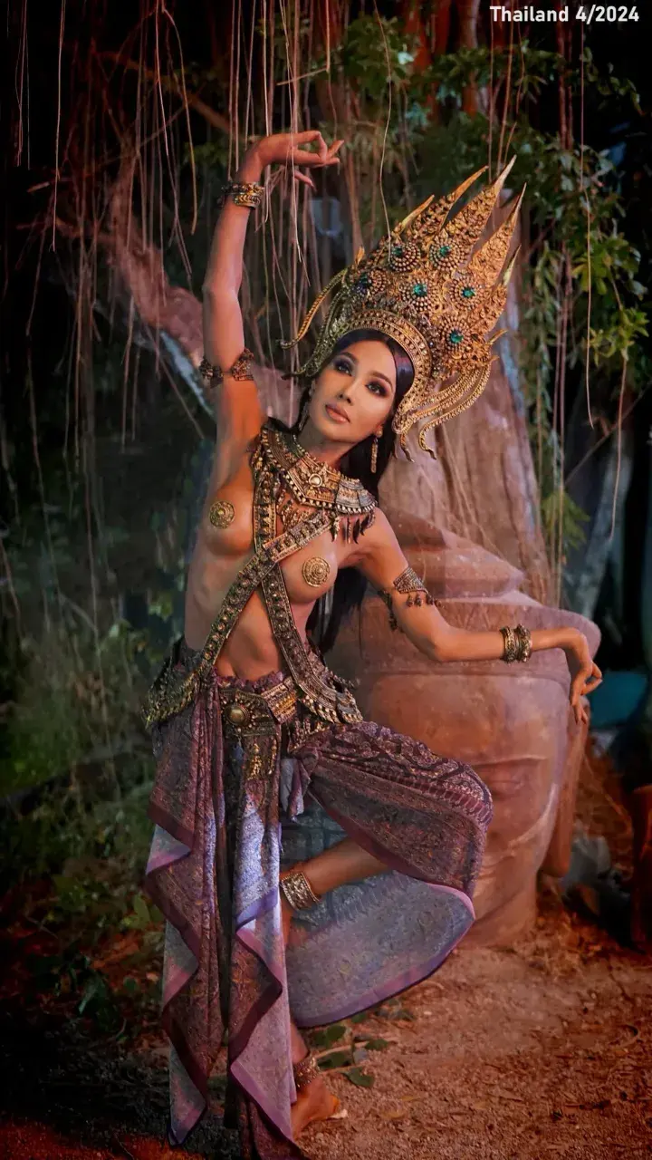 Thai Apsara Dancers 🇹🇭