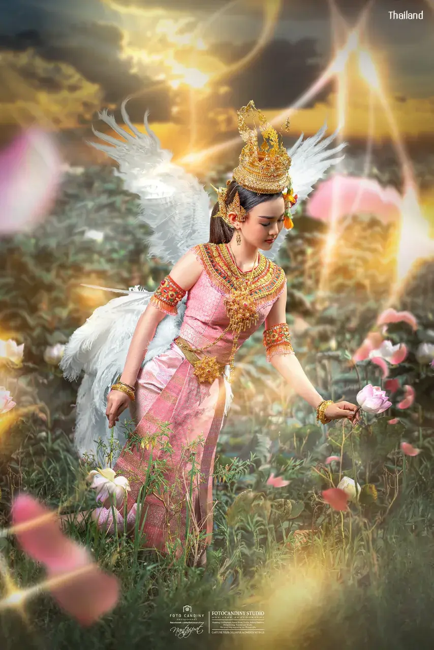 Model in Kinnari Thai Creative Costume 🇹🇭