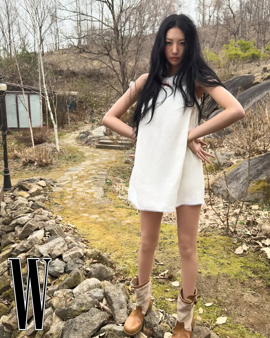 (MEOVV) Gawon @ W Korea May 2026