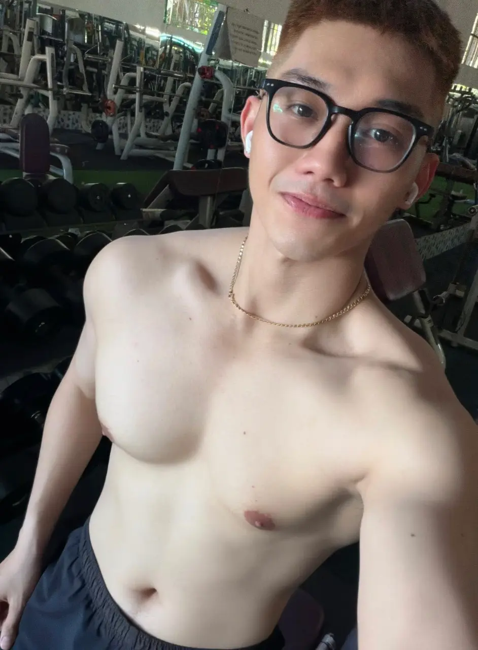 ถอดโชว์เรือนร่าง 2972