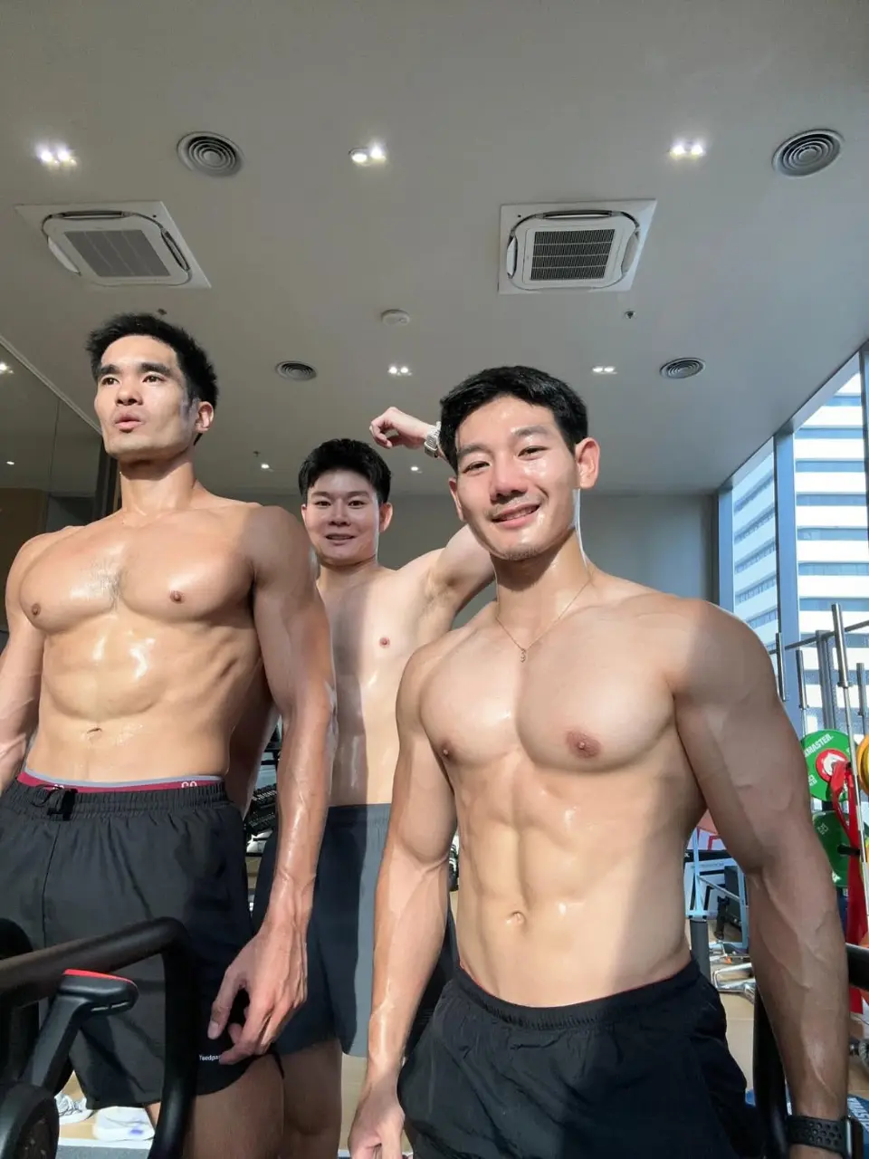 ถอดโชว์เรือนร่าง 2974