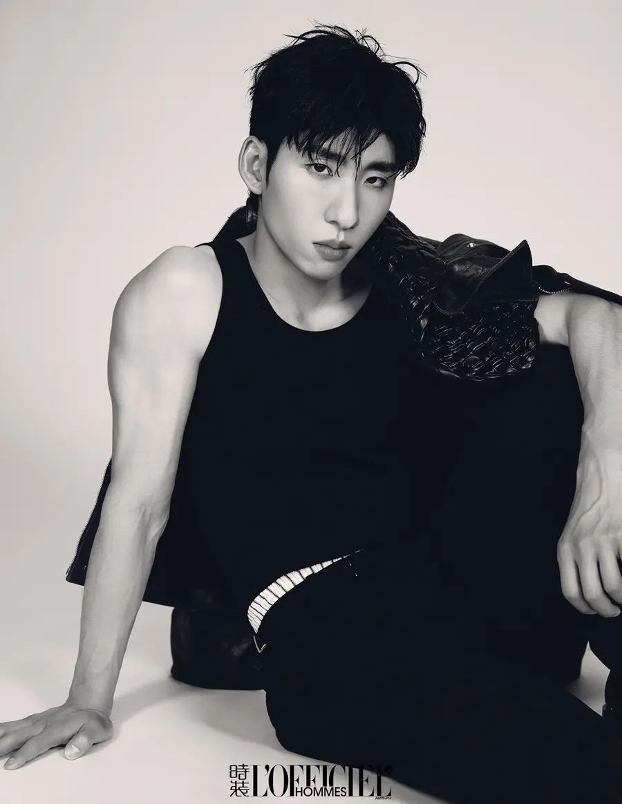 Lin Xiaojun @ L’OFFICIEL HOMMES China May 2026