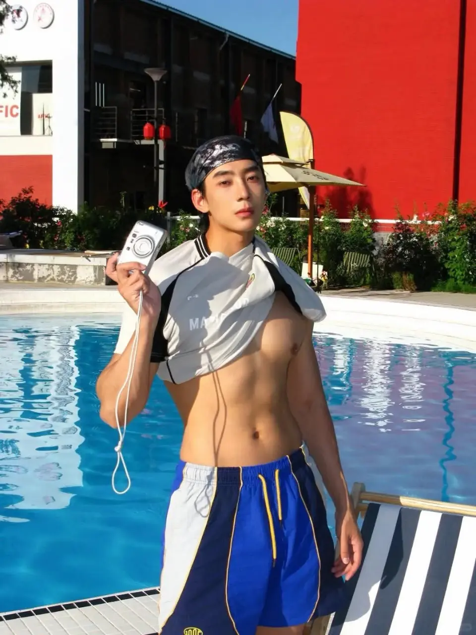 อวดร่างทอง