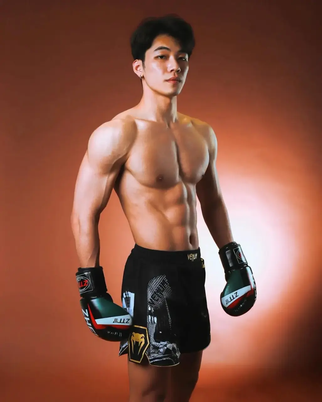 อวดหุ่นเทพ