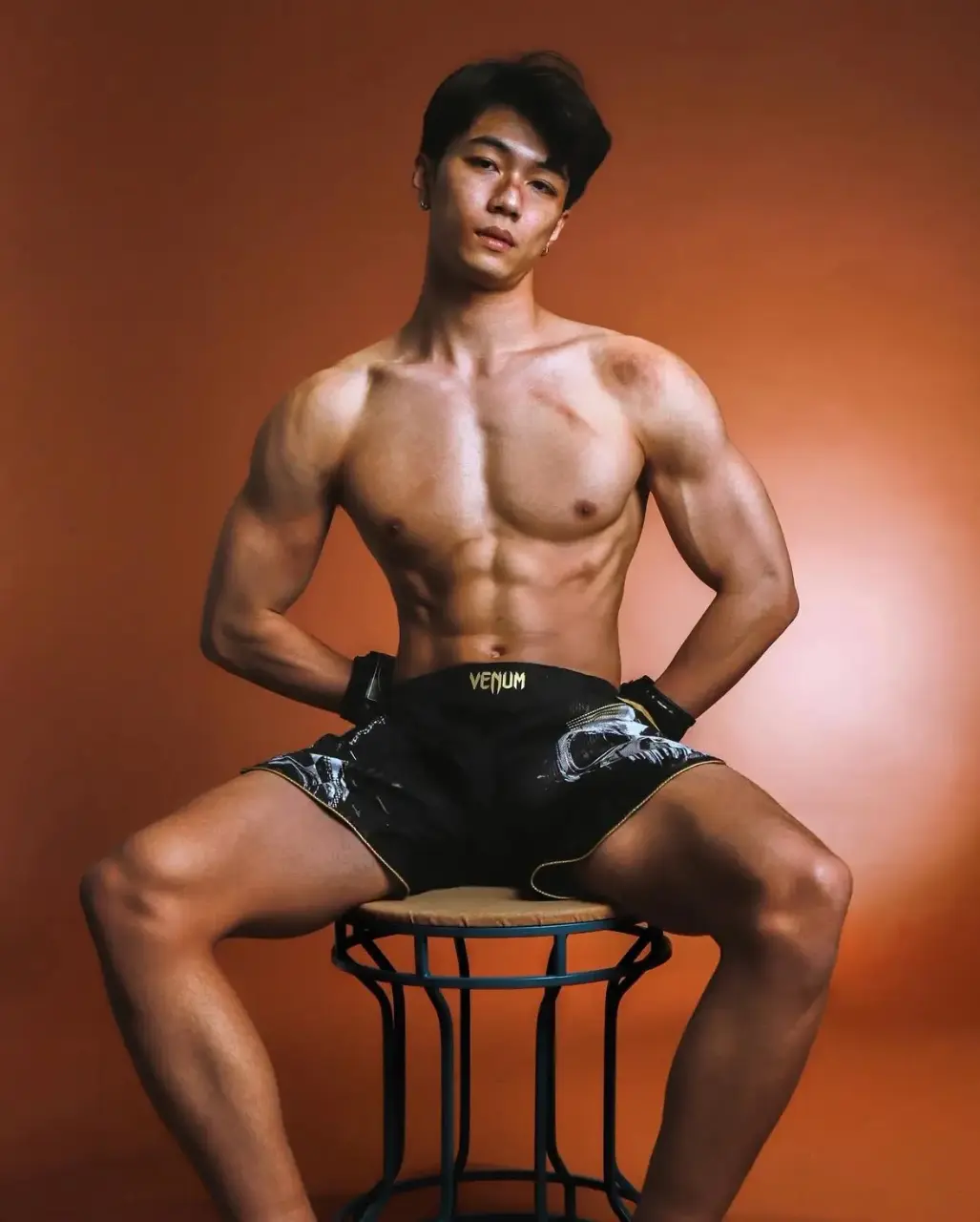 อวดหุ่นเทพ