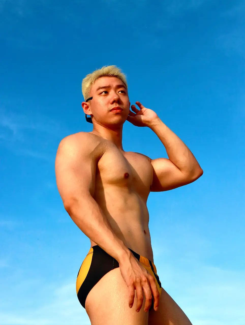 Gogo Dancer : ARTIEð°