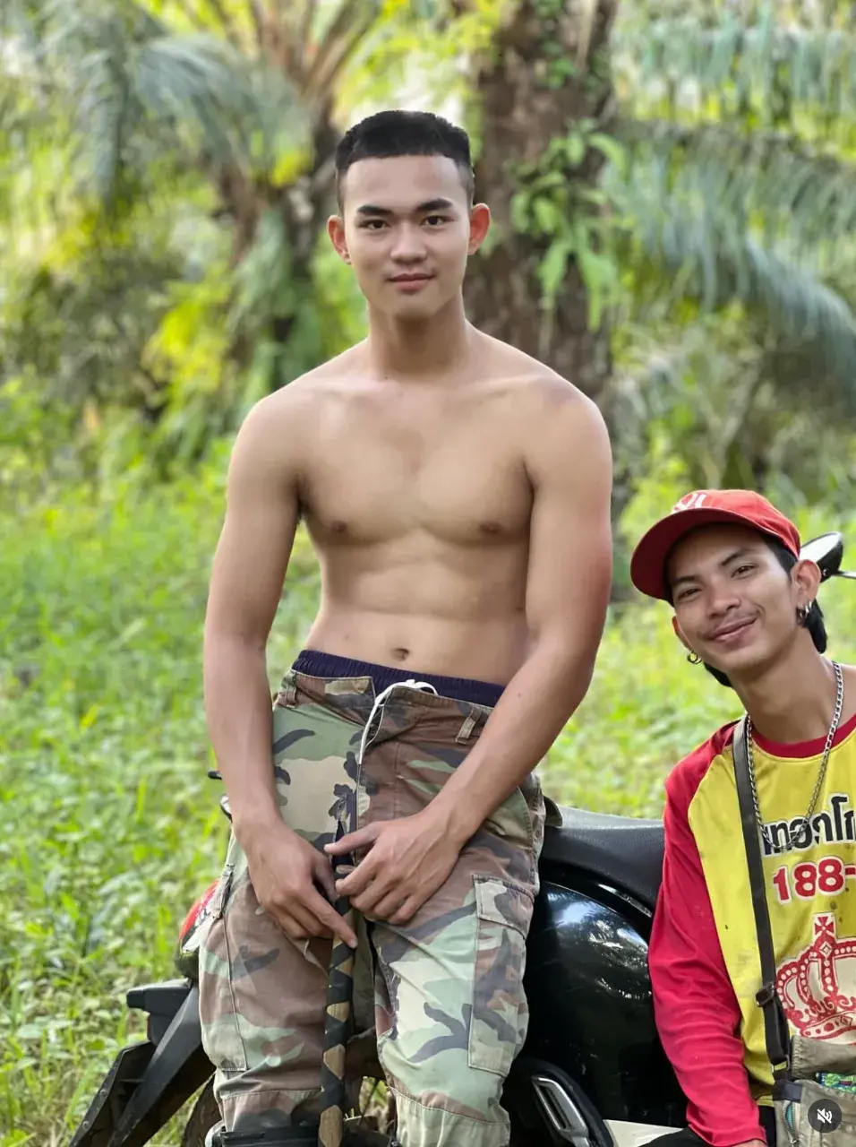 หนุ่มใต้ทั้ง &hearts;️
