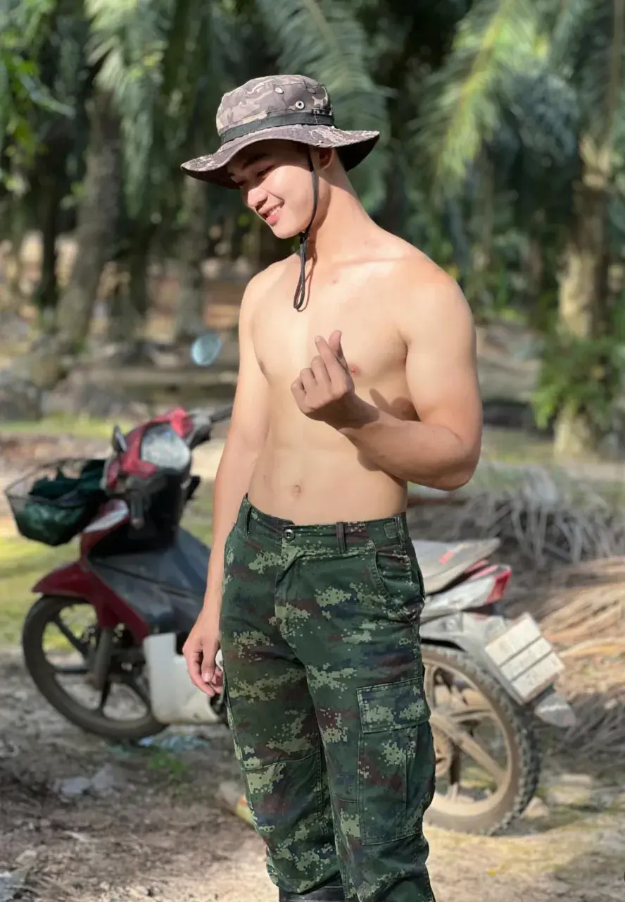 หนุ่มใต้ทั้ง &hearts;️