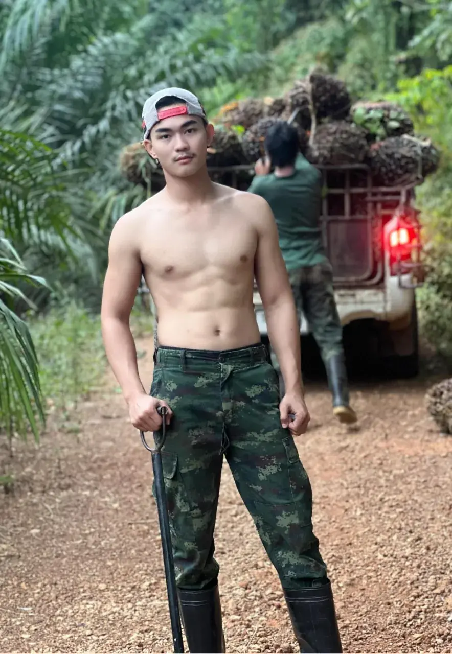 หนุ่มใต้ทั้ง &hearts;️