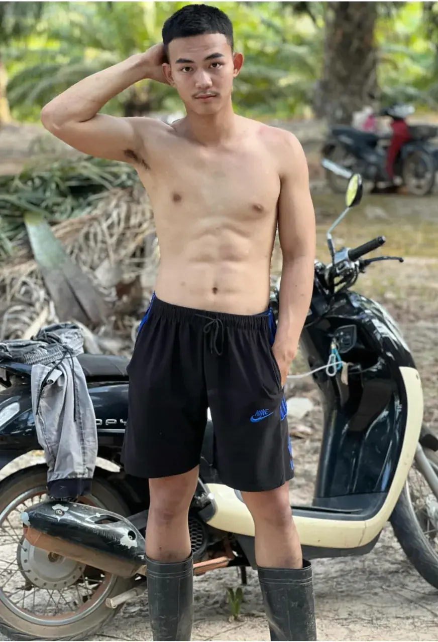 หนุ่มใต้ทั้ง &hearts;️