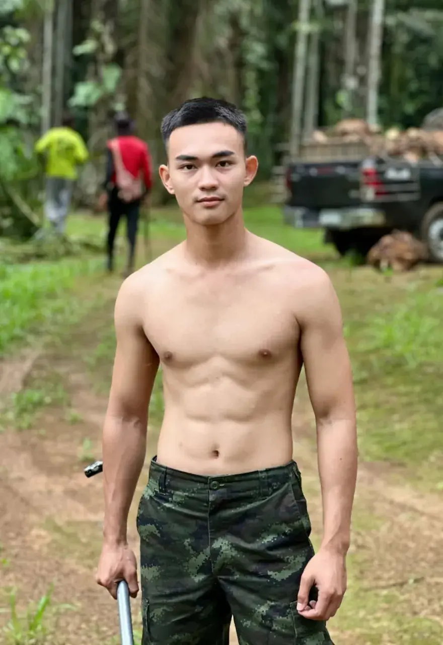 หนุ่มใต้ทั้ง &hearts;️