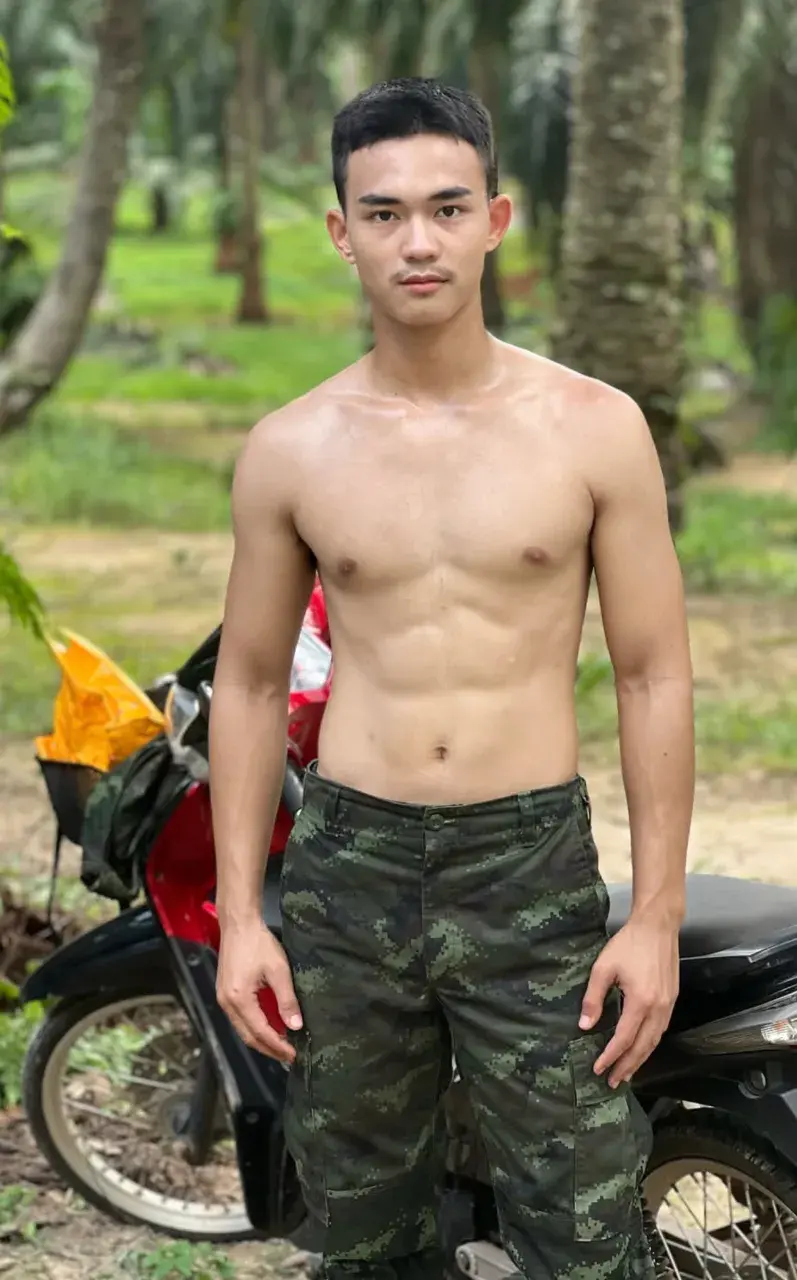 หนุ่มใต้ทั้ง &hearts;️