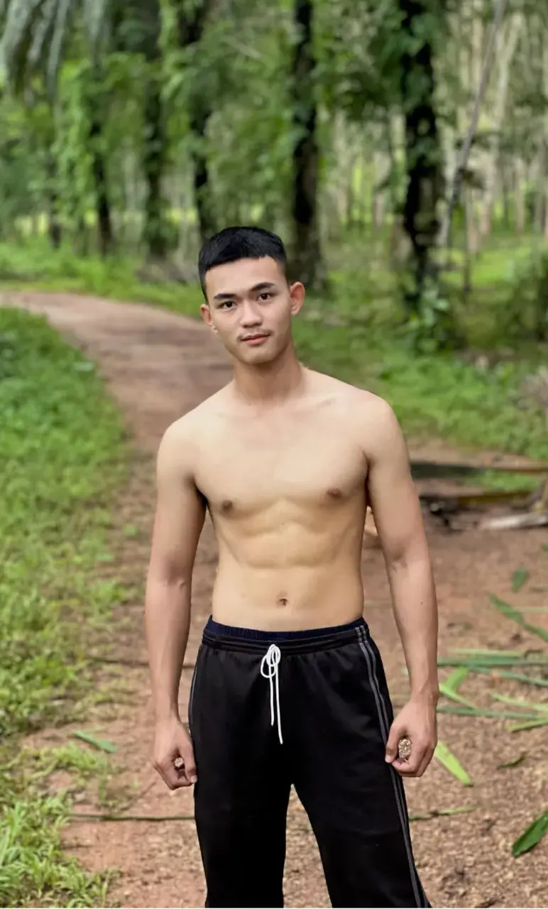หนุ่มใต้ทั้ง &hearts;️