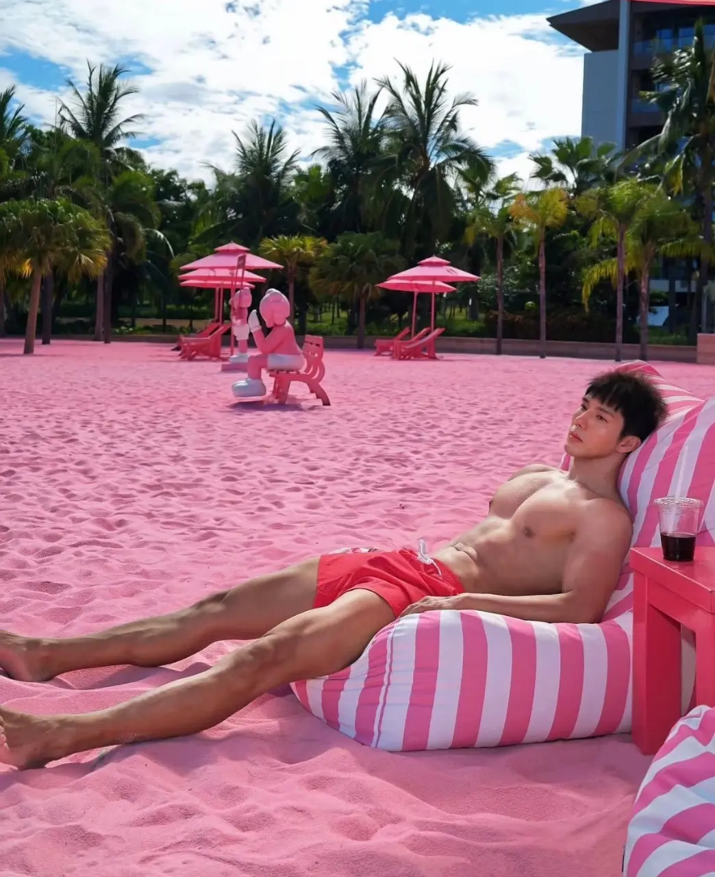 Cool guy : 小哥 Stuart