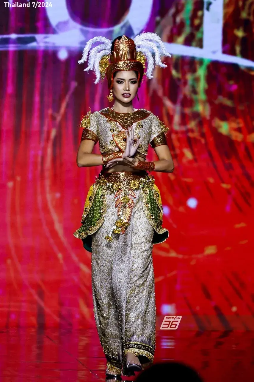 "Rabam Lopburi Sri Varapura" Thai Creative Costume 🇹🇭
