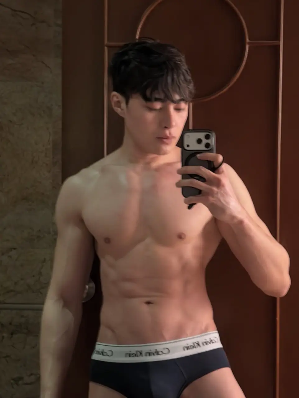 ถอดโชว์เรือนร่าง 2992
