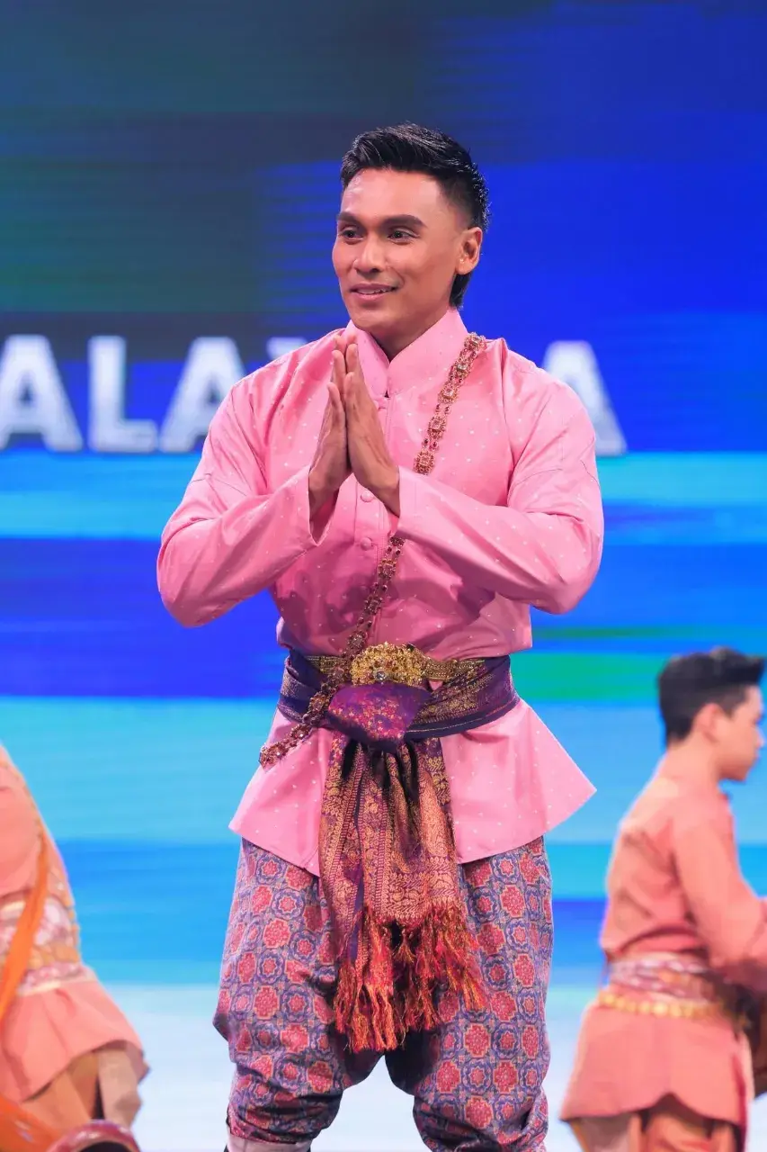 THAILAND 🇹🇭 | Thai Traditional attire for Men