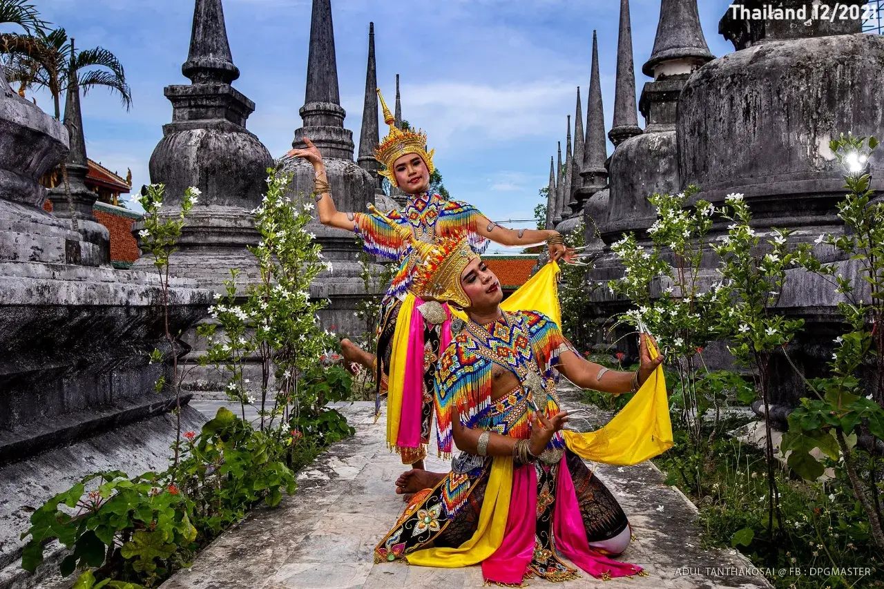 Nora Dance at Wat Phra Mahathat 🇹🇭
