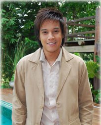 หล่อ
