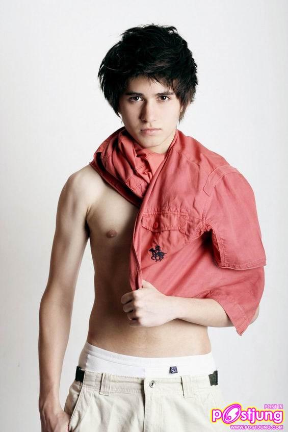นาย jason หล่อสไตล์ลูกครึ่ง