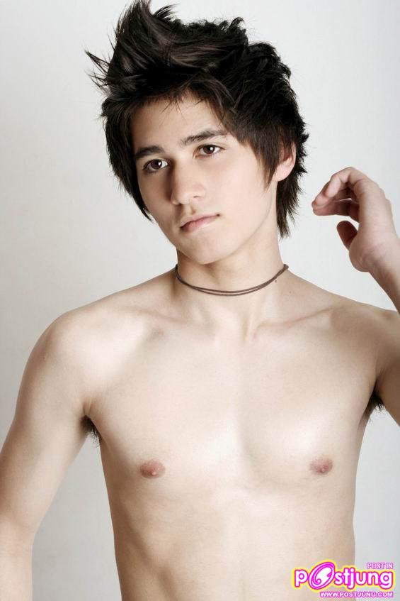 นาย jason หล่อสไตล์ลูกครึ่ง