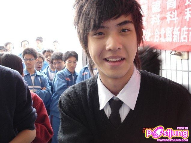เขาคือ กวากวา (รวมภาพหนุ่ม กวากวา)